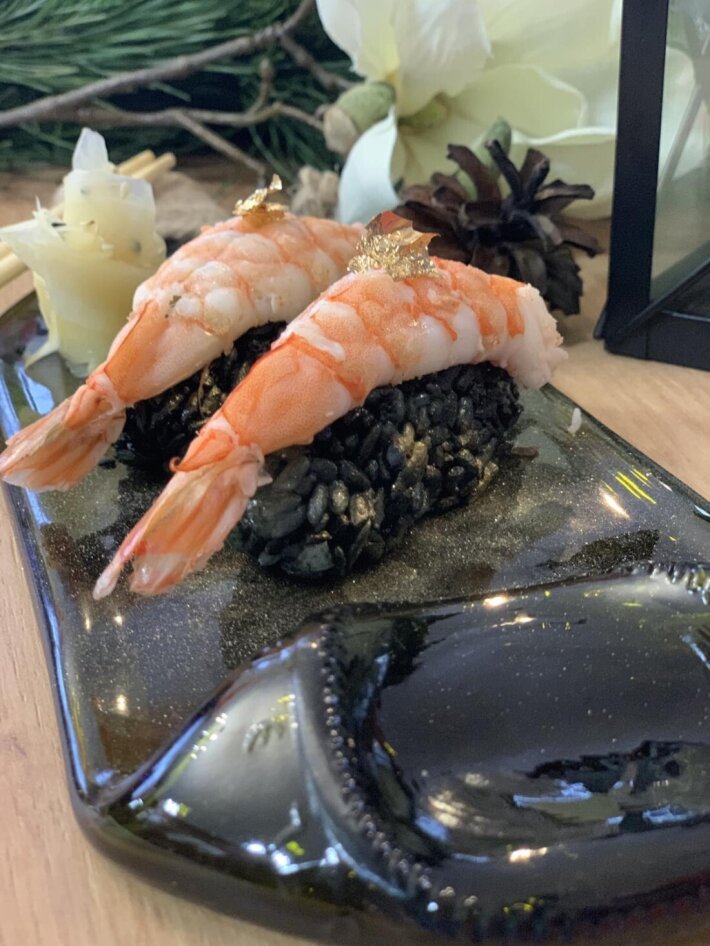 Нигири с креветкой