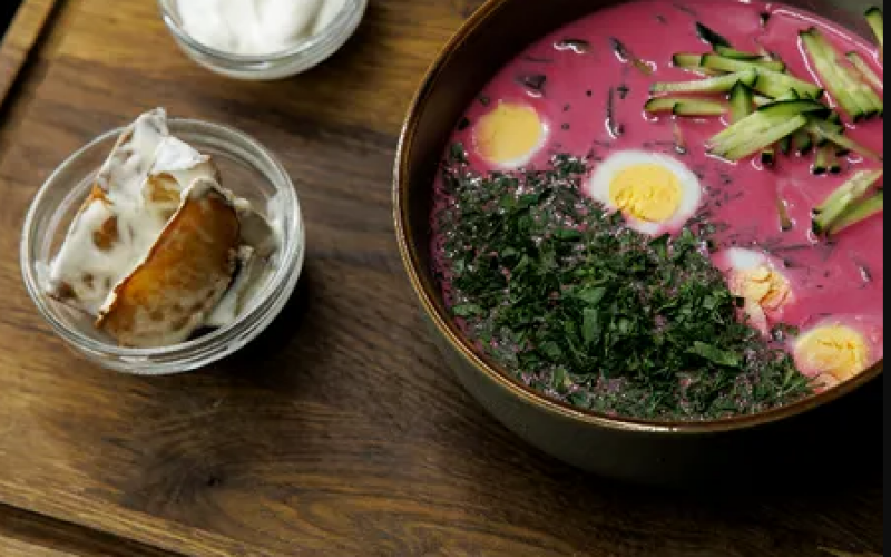Холодник с перепелиным яйцом и картофелем