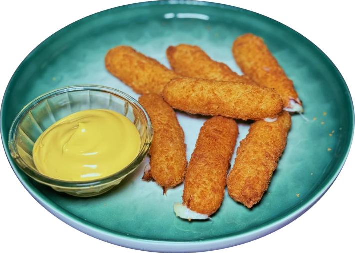 Сырные палочки с соусом