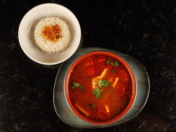 Том ям с курицей