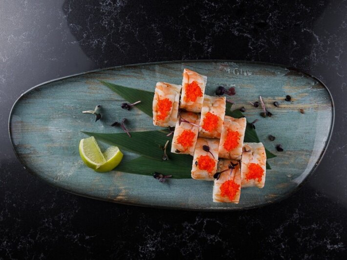 Ролл «Аляска с креветкой»