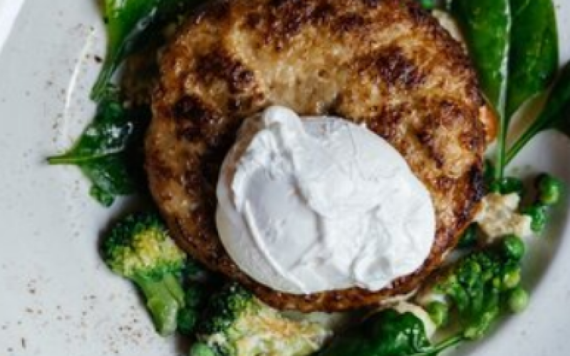 Большая котлета из индейки