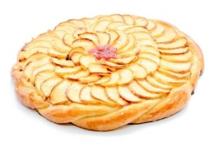 Пирог яблочный с корицей