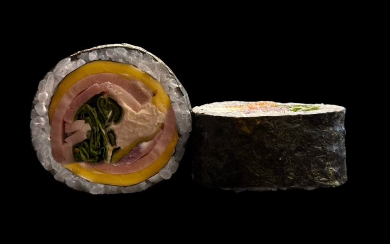 Ролл «Футо с курицей и беконом»