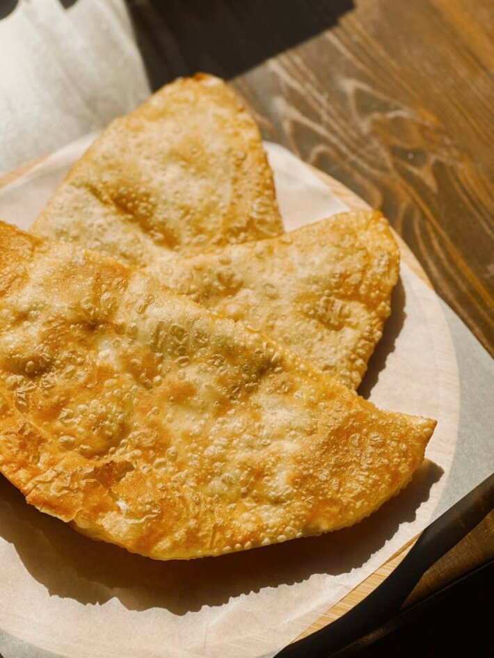 Чебурек с сыром