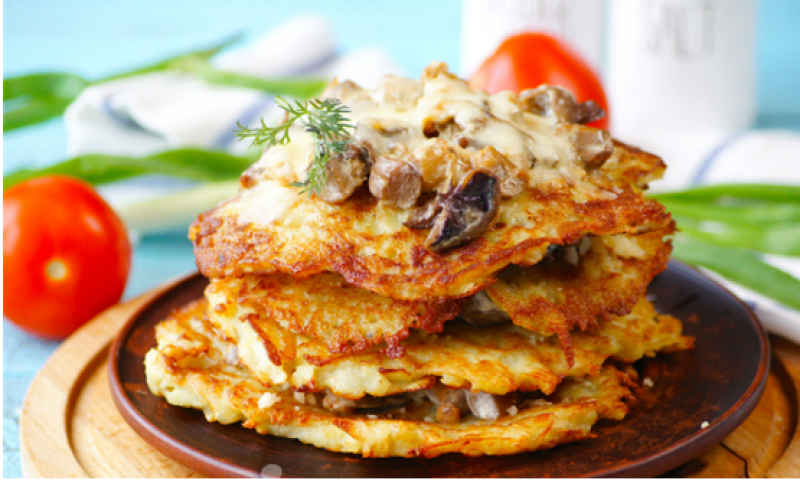 Драники с ветчиной, грибами и сыром