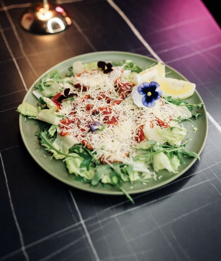 Карпаччо из тёлочки с чесночной заправкой