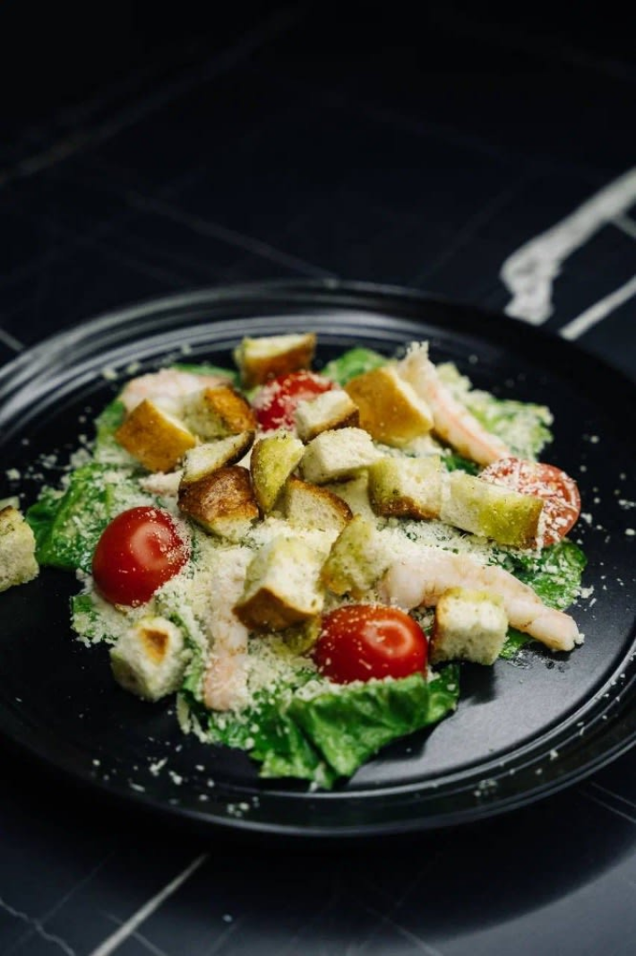 Салат «Цезарь» с креветкой