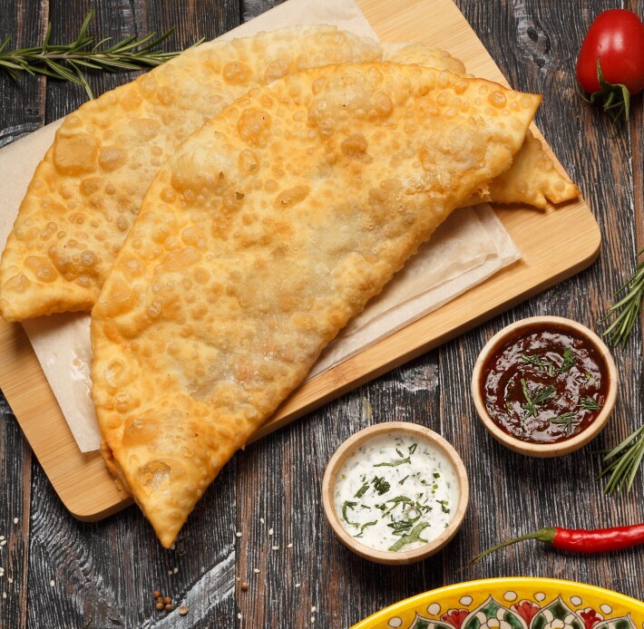 Чебурек с бананом и шоколадом
