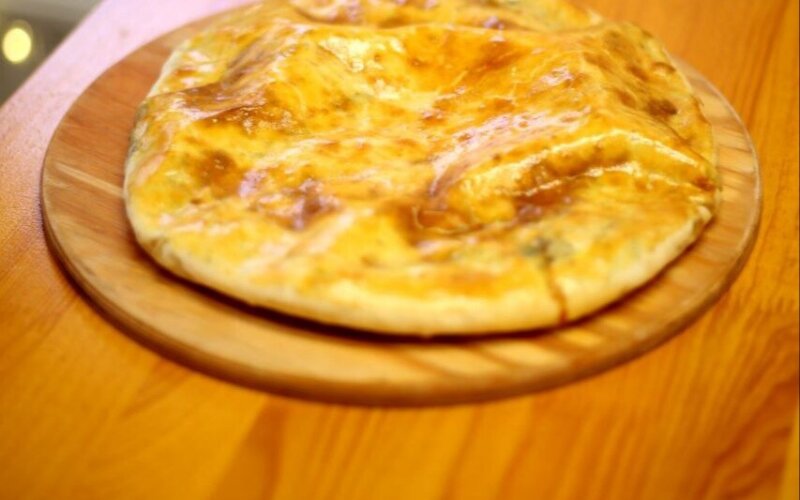 Хачапури «Кубдари» с мясом