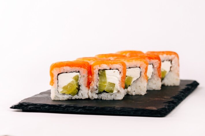 Ролл «Фила» с такуаном