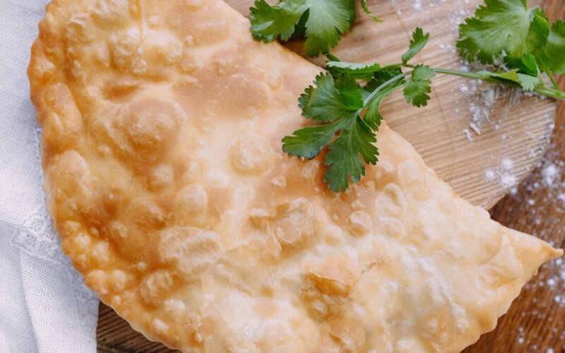 Чебурек с бараниной