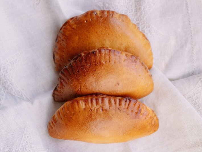 Пирожок с курицей