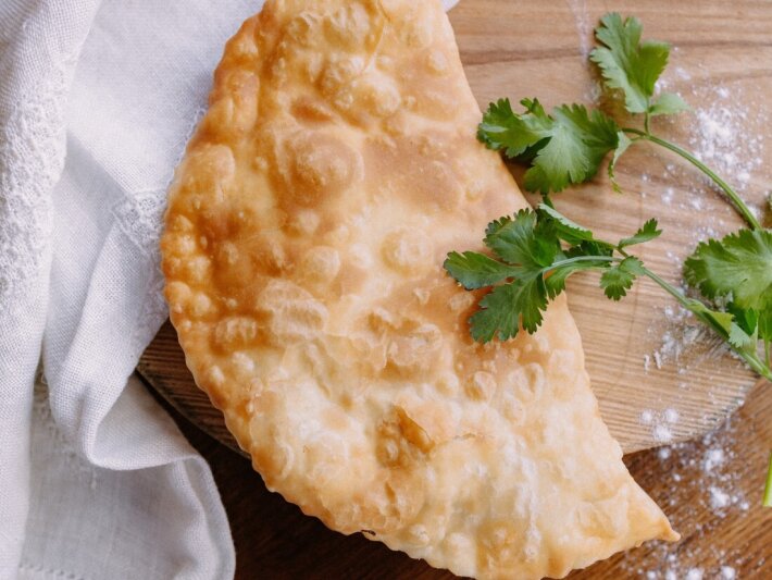 Чебурек с сыром и зеленью