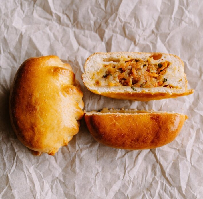 Пирожок с капустой