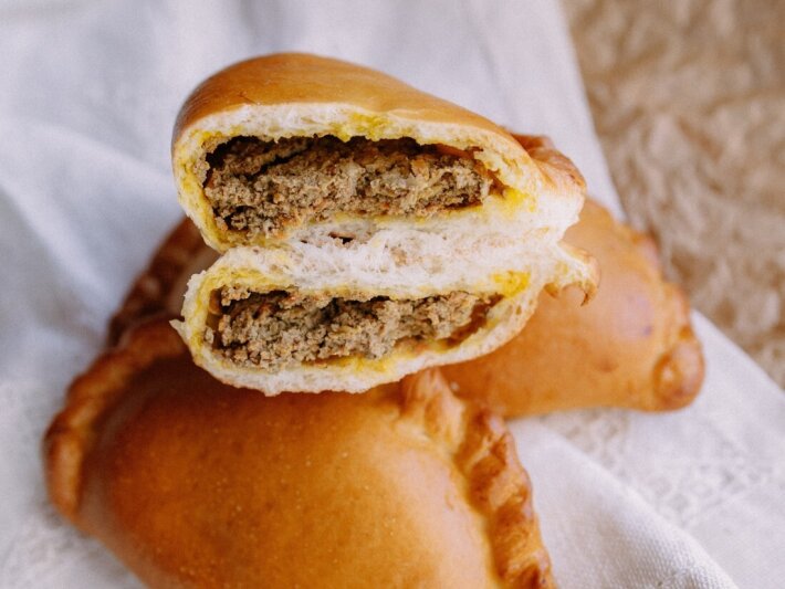 Пирожок с куриной печенью