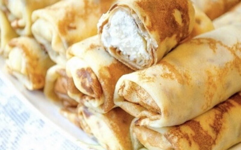 Блинчик с творогом и изюмом