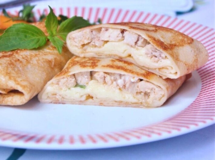 Блинчик с ветчиной и сыром