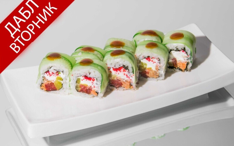 Ролл с жареным лососем и огурцом (ДаблВторник)
