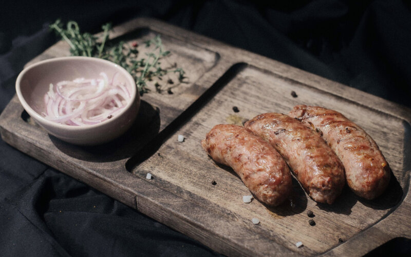 Колбаски «Свинина-курица» на гриле