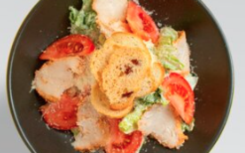 Салат «Цезарь» с курицей