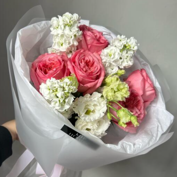 Букет с розами Pink Expression