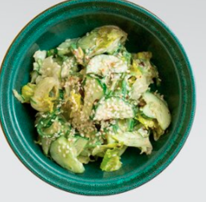 Салат с чуккой и огурцом