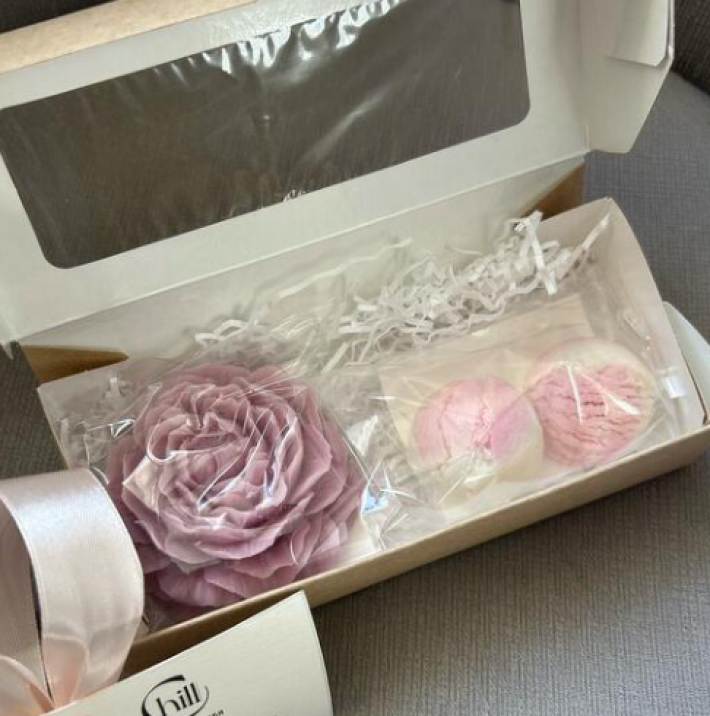 Набор из мыла и пены для ванны