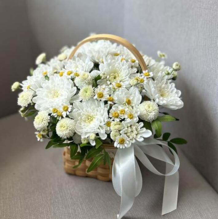 Корзинка из хризантем