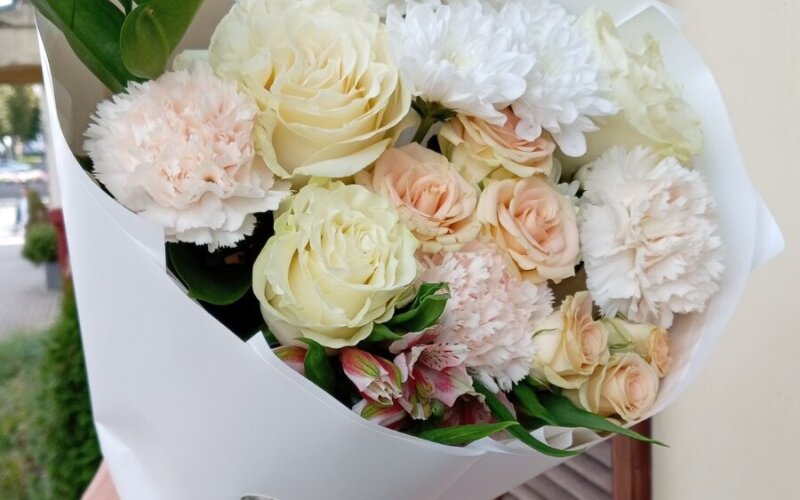 Букет «Светлый микс»