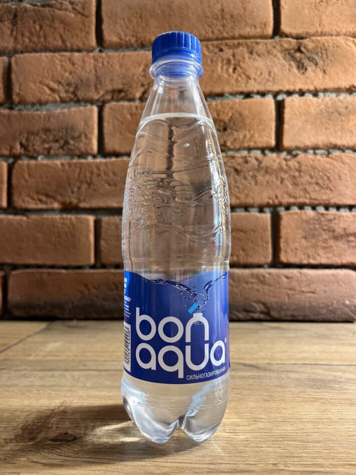 Вода питьевая «BonAqua» сильногразированная/среднегазировання