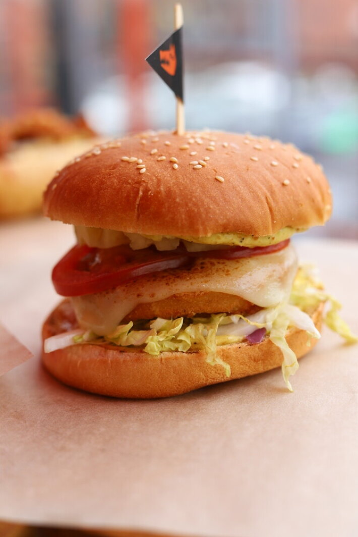 Чикенбургер с ананасом