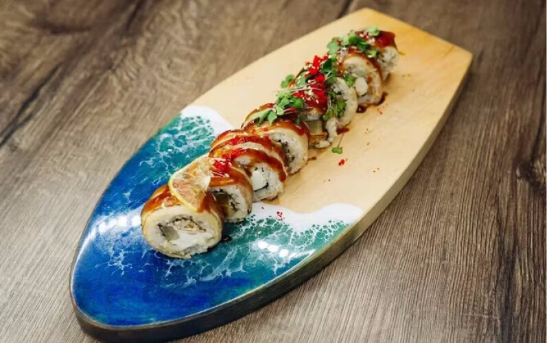 Ролл в беконе