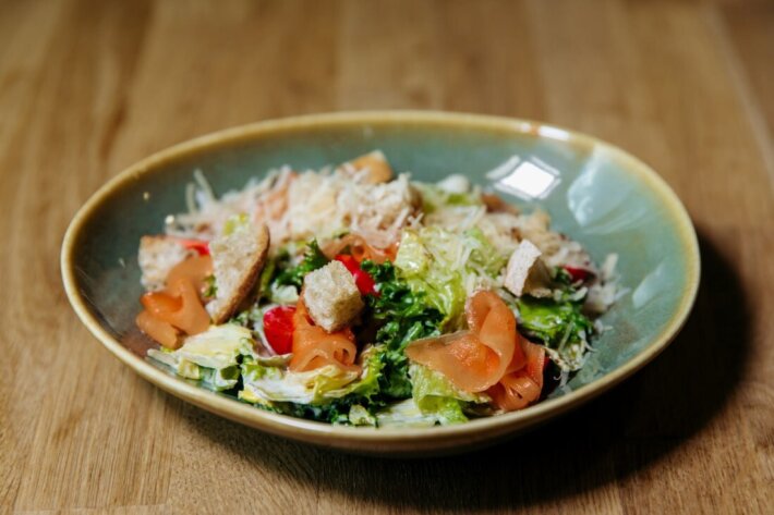 Цезарь с лососем