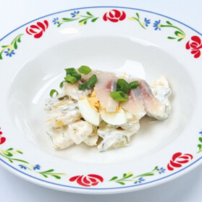 Картофельный салат с сельдью