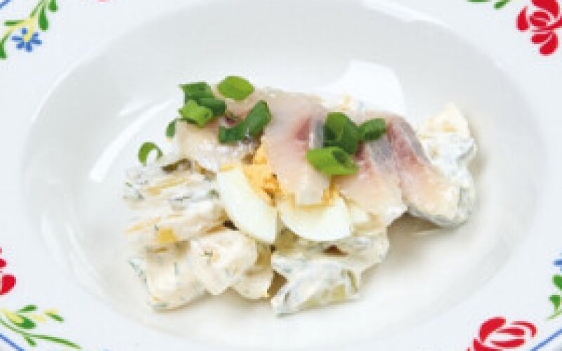 Картофельный салат с сельдью