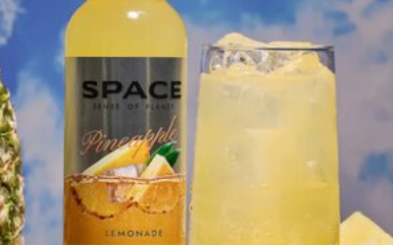 Натуральный лимонад Space «Ананас»