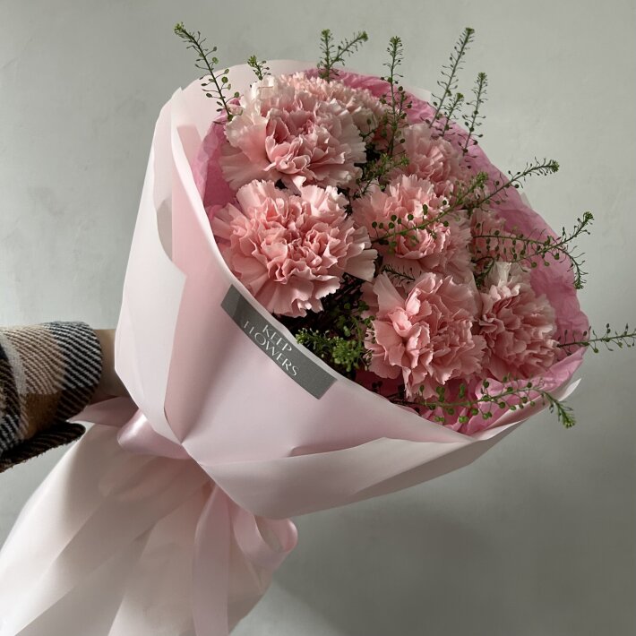 Букет из розовых диантусов