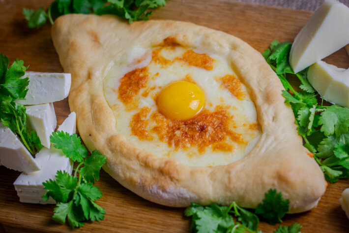 Хачапури по-аджарски
