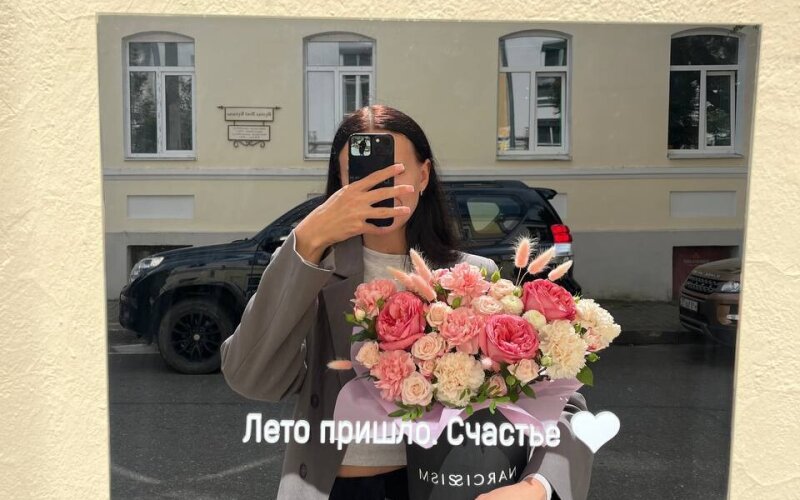 Шляпная коробка в розовых оттенках