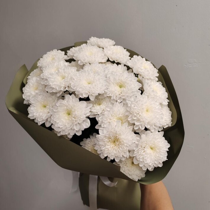 Букет из белой хризантемы