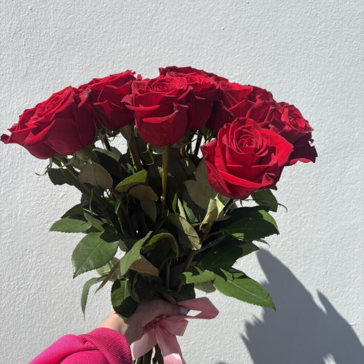 Букет «Алая Роза»