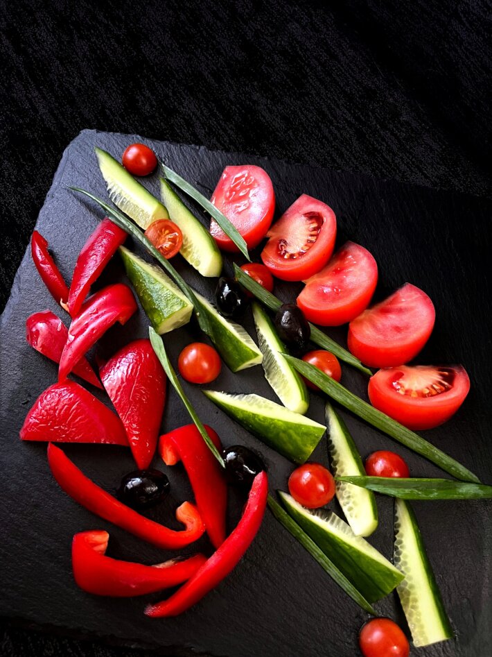 Ассорти из свежих овощей