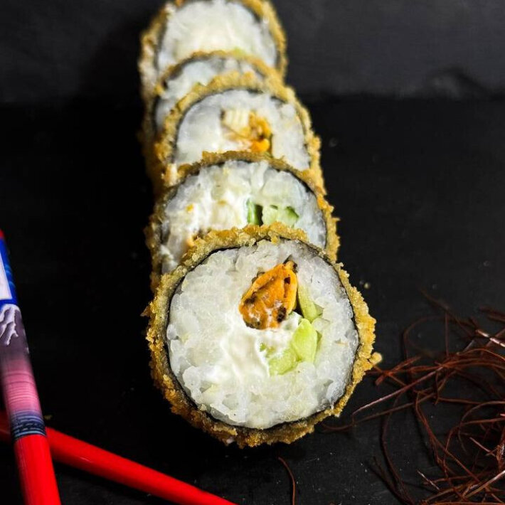 Ролл «Темпура с мидиями»