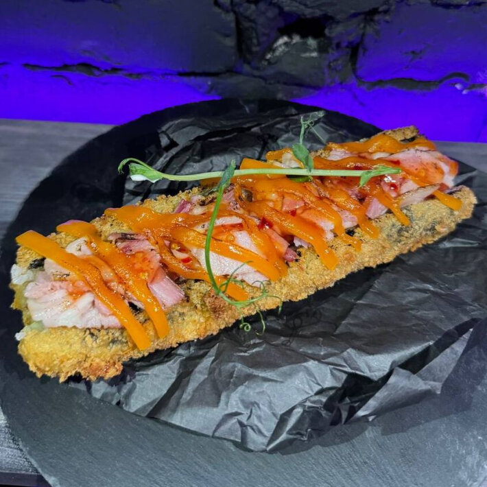 Ролл-дог с беконом