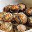 Шампиньоны, фаршированные мясом запечённые в кеци