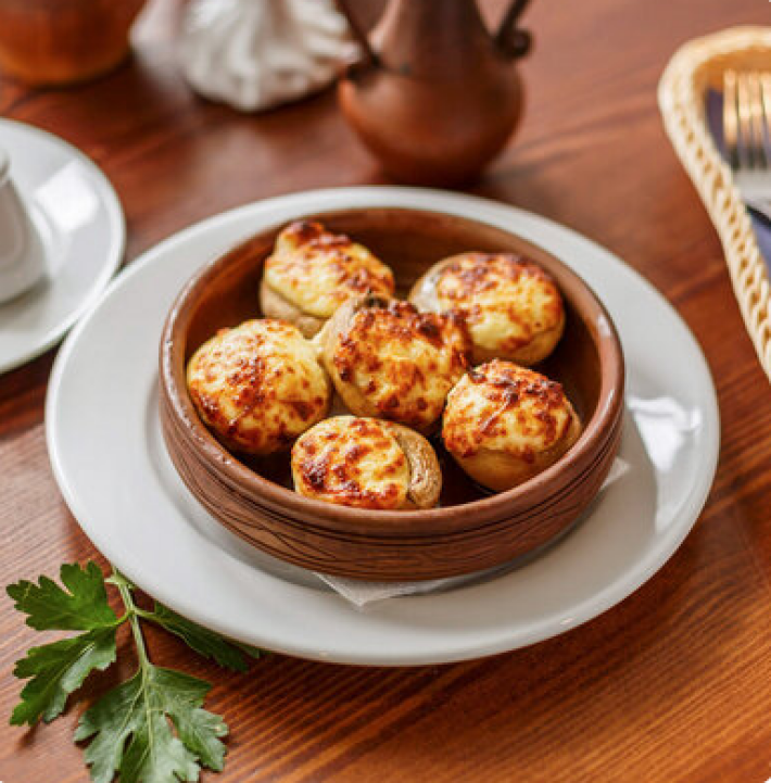 Шампиньон, запеченные в кеци