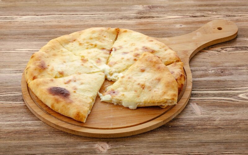 Хачапури с картофелем и сыром