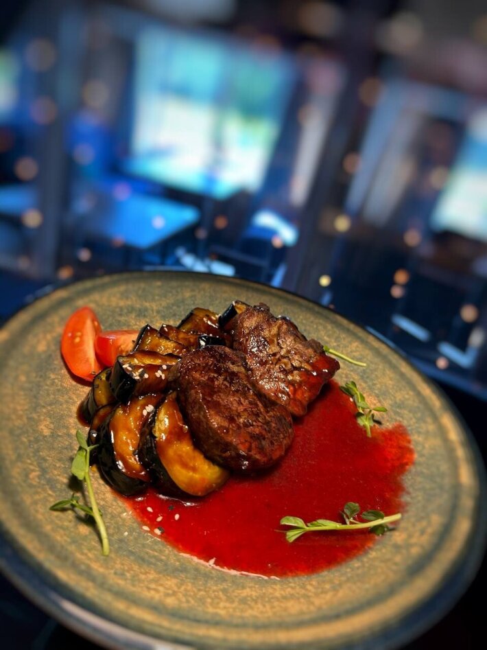 Медальоны из говядины