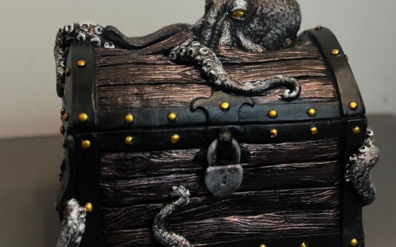 Копилка «Сундук сокровищ»